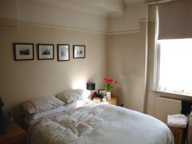 			1 Bedroom, 1 bath, 1 reception Flat			 St.Pauls Avenue, WILLESDEN GREEN